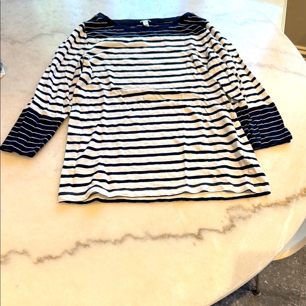 NWOT J. CREW Navy and White Striped 3/4 Sleeve cotton top. L